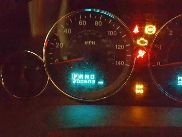 1J8HG58257C672011 - 2007 JEEP COMMANDER WHITE photo 8