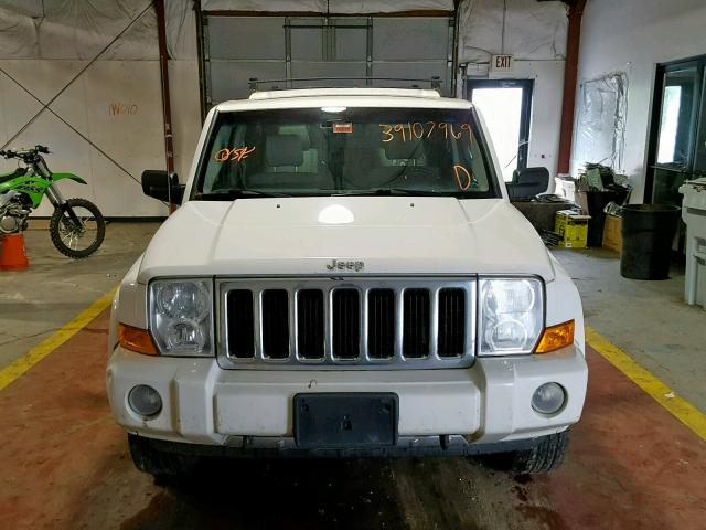 1J8HG58257C672011 - 2007 JEEP COMMANDER WHITE photo 9