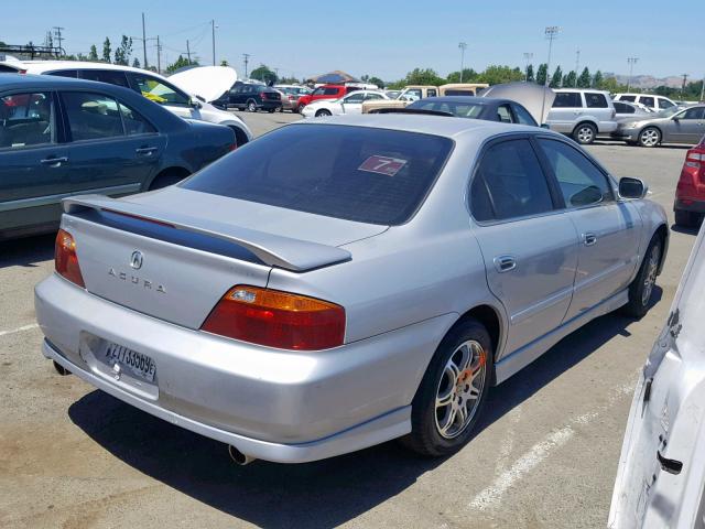 19UUA5675YA021773 - 2000 ACURA 3.2TL SILVER photo 4