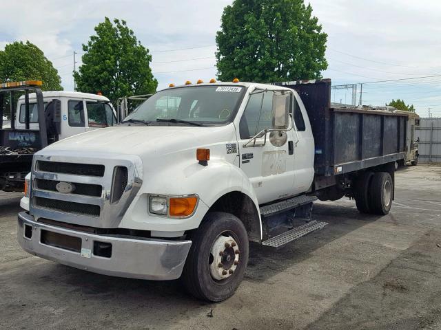 3FRNX65055V125896 - 2005 FORD F650 SUPER WHITE photo 2