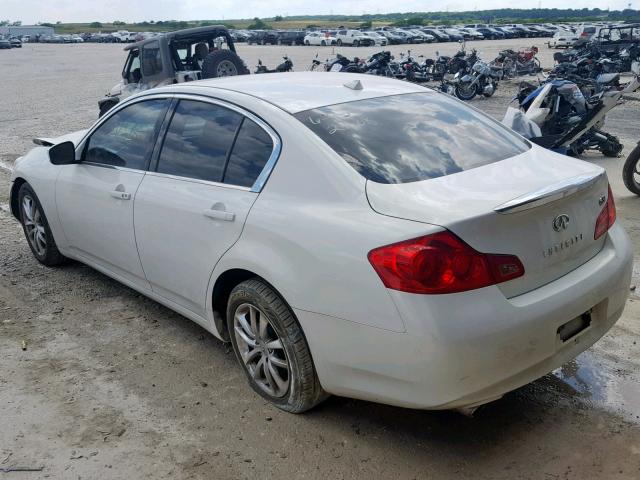 JNKCV61E99M311748 - 2009 INFINITI G37 BASE WHITE photo 3