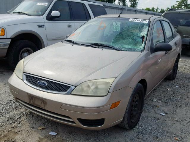 1FAFP34N97W102634 - 2007 FORD FOCUS ZX4 BEIGE photo 2