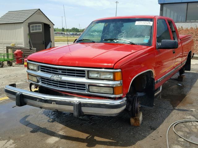 2GCEK19K3R1181719 - 1994 CHEVROLET GMT-400 K1 RED photo 2