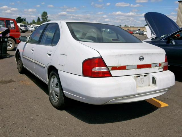 1N4DL01D4YC210515 - 2000 NISSAN ALTIMA XE WHITE photo 3