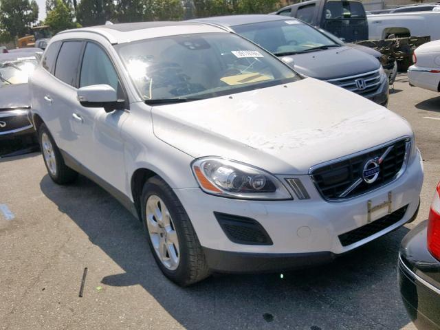 YV4940DL1D2379338 - 2013 VOLVO XC60 3.2 WHITE photo 1