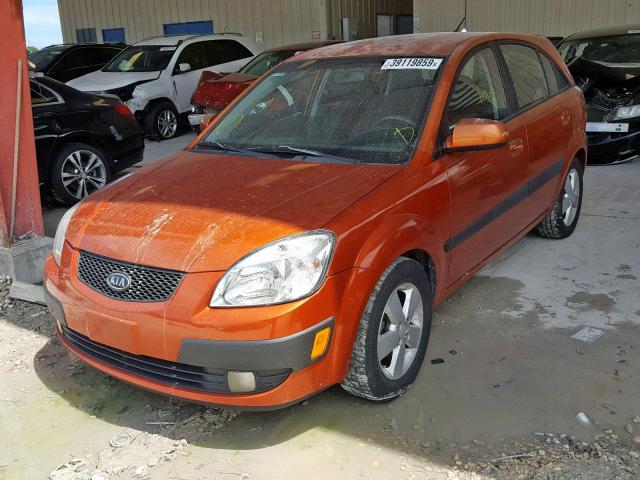 KNADE163576226775 - 2007 KIA RIO 5 SX ORANGE photo 2