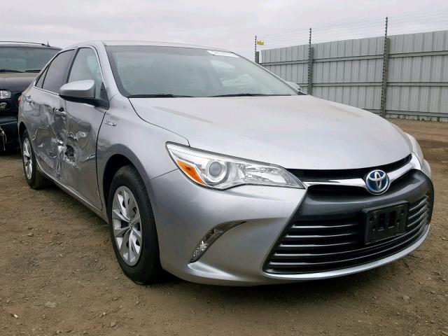 4T1BD1FK6FU174485 - 2015 TOYOTA CAMRY HYBR SILVER photo 1