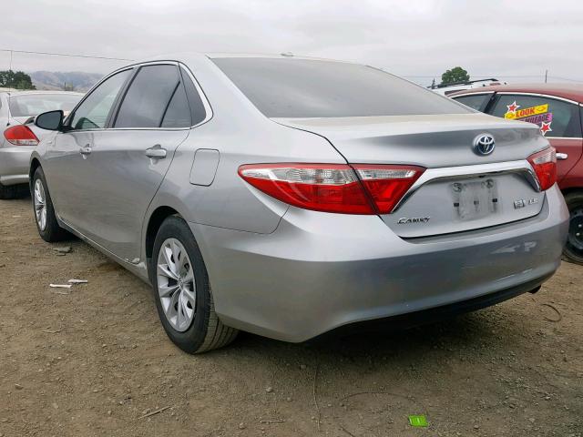 4T1BD1FK6FU174485 - 2015 TOYOTA CAMRY HYBR SILVER photo 3