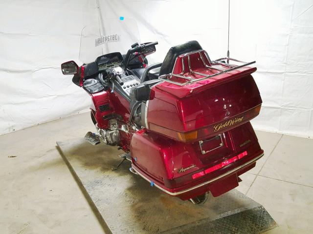 1HFSC2208VA901830 - 1997 HONDA GL1500 A/2 RED photo 3