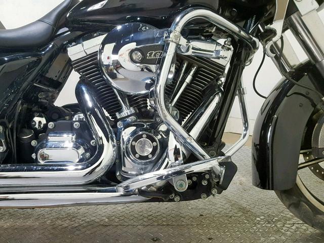 1HD1KHM12GB671134 - 2016 HARLEY-DAVIDSON FLTRX ROAD BLACK photo 11