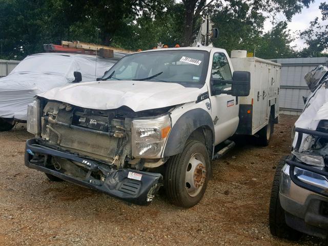 1FDUF5HT0EEB36758 - 2014 FORD F550 SUPER WHITE photo 2