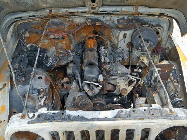 1J4FA39S24P725460 - 2004 JEEP WRANGLER X BURN photo 7