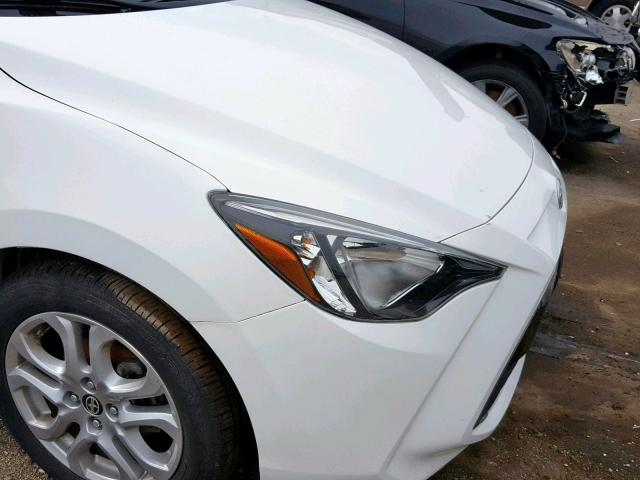 3MYDLBZV4GY103572 - 2016 TOYOTA SCION IA WHITE photo 9