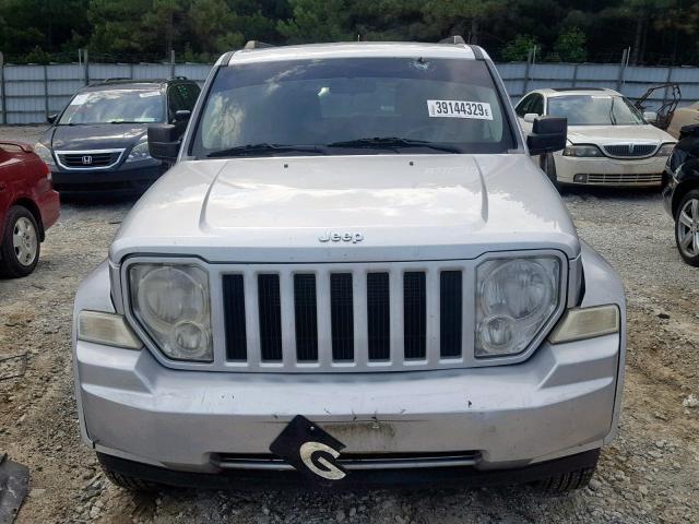 1J8GP28K88W280277 - 2008 JEEP LIBERTY SP SILVER photo 9