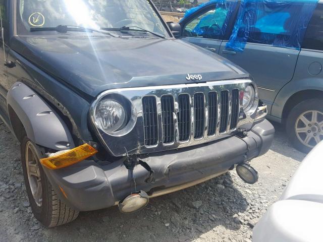 1J4GL38K35W613404 - 2005 JEEP LIBERTY RE GREEN photo 9