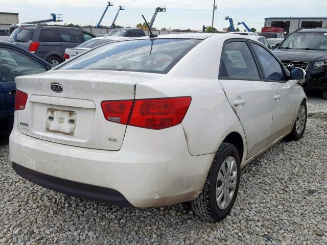 KNAFU4A26A5811227 - 2010 KIA FORTE EX WHITE photo 4