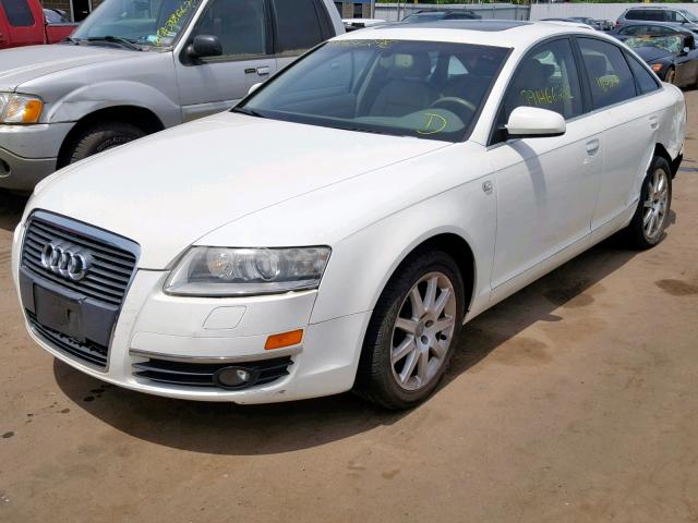 WAUDG74F15N107148 - 2005 AUDI A6 3.2 QUA WHITE photo 2