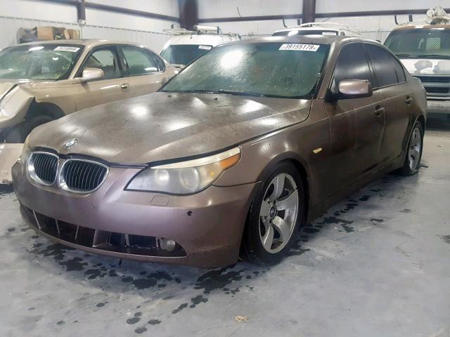 WBANE53556CK87089 - 2006 BMW 525 I BROWN photo 2