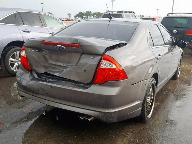 3FAHP0HA1BR323235 - 2011 FORD FUSION SE GRAY photo 4