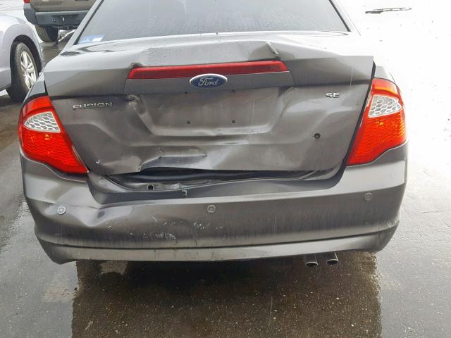 3FAHP0HA1BR323235 - 2011 FORD FUSION SE GRAY photo 9