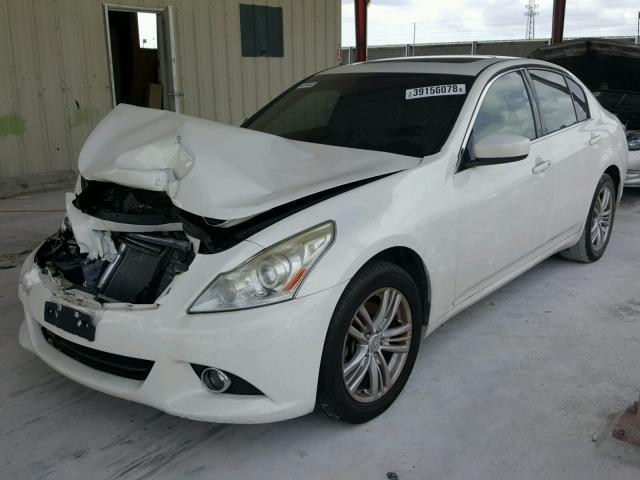 JN1CV6AR0DM351779 - 2013 INFINITI G37 WHITE photo 2