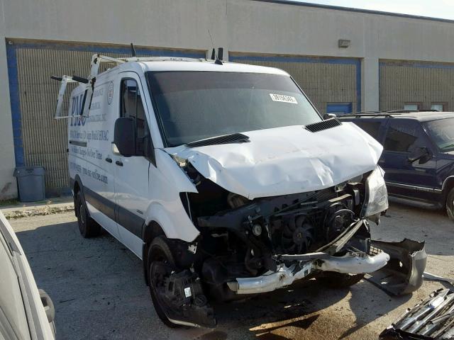 WDYPE7DC2E5861983 - 2014 FREIGHTLINER SPRINTER 2 WHITE photo 1