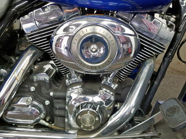 1HD1FC4188Y677171 - 2008 HARLEY-DAVIDSON FLHTCUI BLUE photo 5