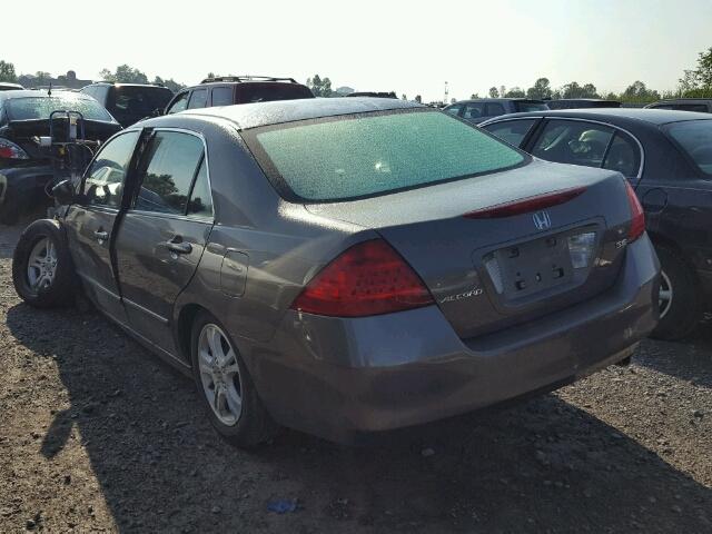 1HGCM56747A807565 - 2007 HONDA ACCORD EX GRAY photo 3