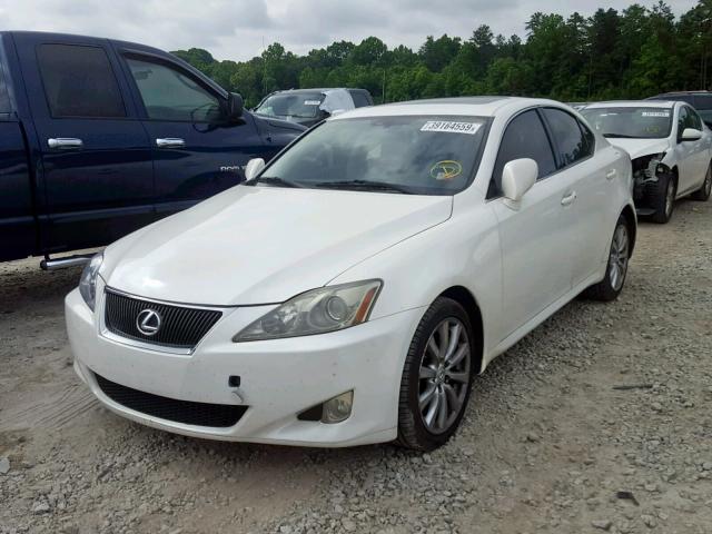 JTHCK262065004006 - 2006 LEXUS IS 250 WHITE photo 2