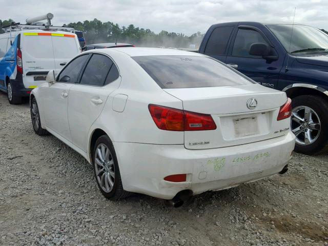 JTHCK262065004006 - 2006 LEXUS IS 250 WHITE photo 3