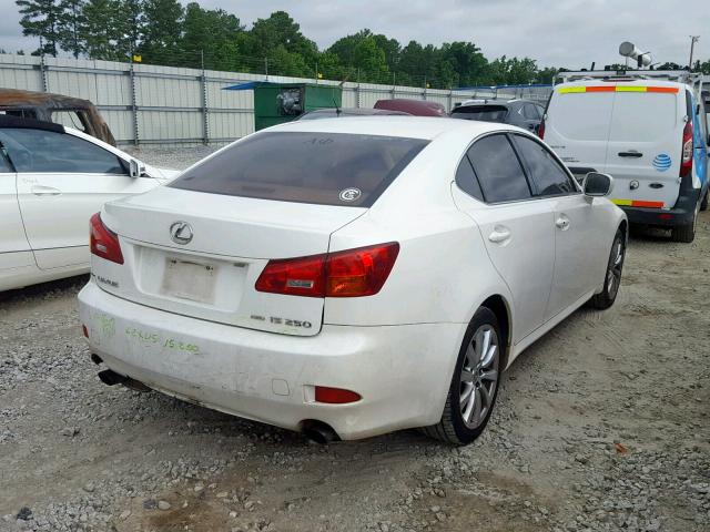 JTHCK262065004006 - 2006 LEXUS IS 250 WHITE photo 4