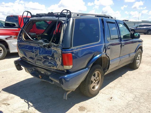 1GNDT13W9Y2131174 - 2000 CHEVROLET BLAZER BLUE photo 4