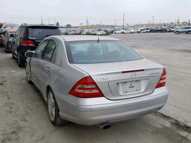 WDBRF40J75F722574 - 2005 MERCEDES-BENZ C 230K SPO SILVER photo 3