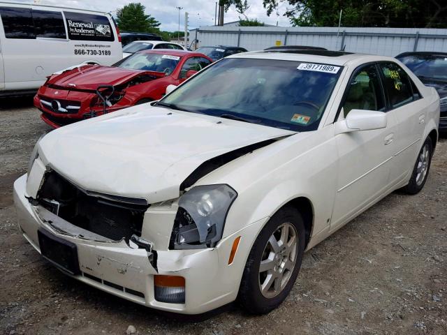 1G6DP577X70198144 - 2007 CADILLAC CTS HI FEA WHITE photo 2