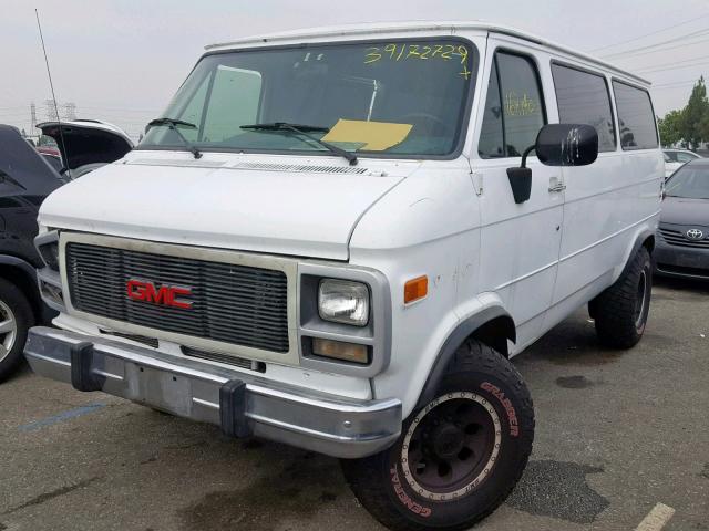 2GTHG35N5P4515464 - 1993 GMC VANDURA G3 WHITE photo 2