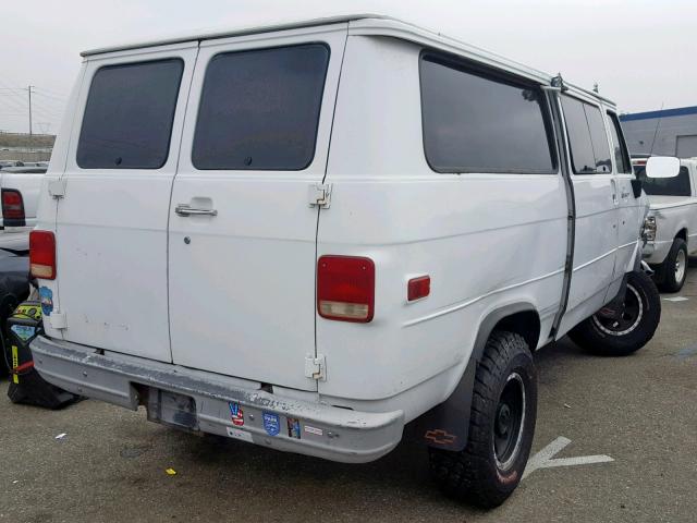 2GTHG35N5P4515464 - 1993 GMC VANDURA G3 WHITE photo 4