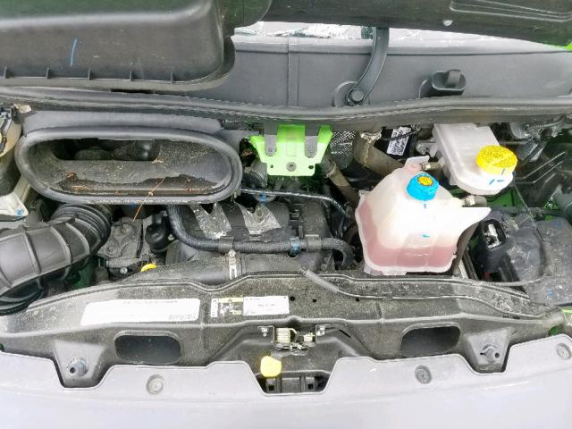 3C6URVJG1JE150831 - 2018 RAM PROMASTER 绿色 照片 7