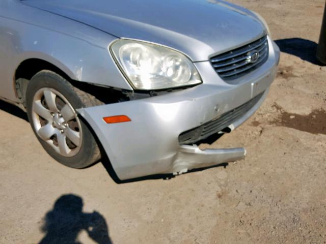 KNAGE123375157206 - 2007 KIA OPTIMA SILVER photo 9