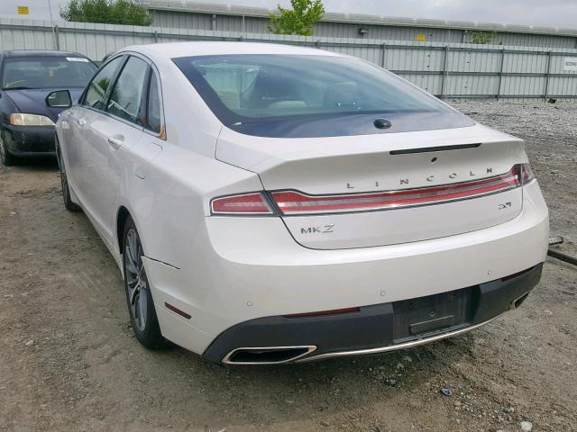 3LN6L5A95JR609402 - 2018 LINCOLN MKZ PREMIE WHITE photo 3