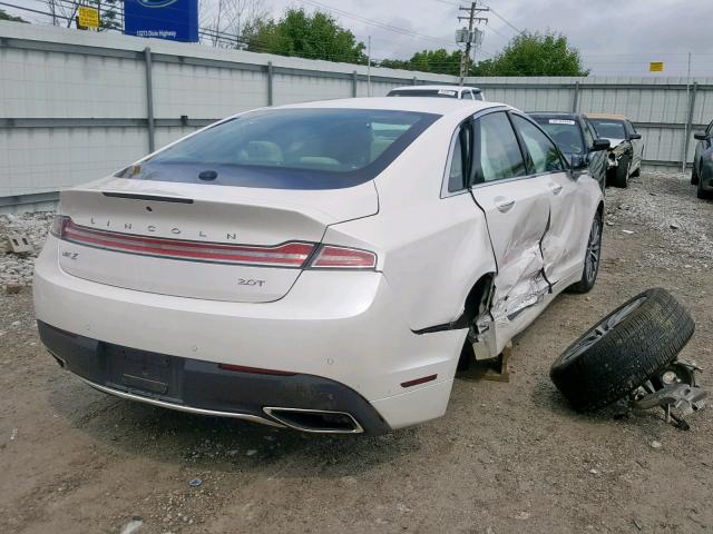 3LN6L5A95JR609402 - 2018 LINCOLN MKZ PREMIE WHITE photo 4