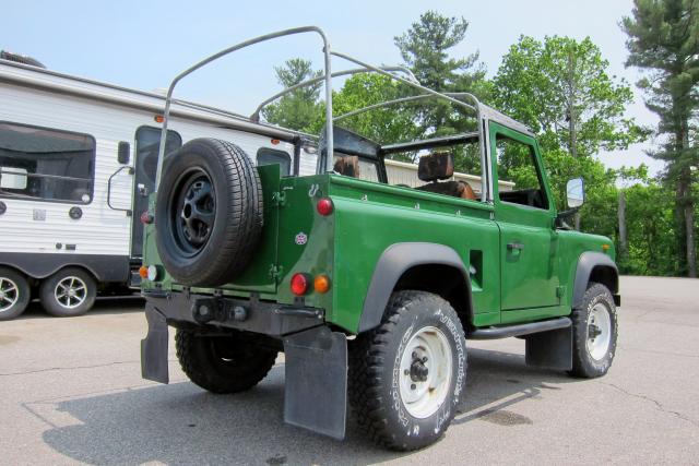 SALLDVAB8AA300518 - 1987 LAND ROVER DEFENDER 9 GREEN photo 3