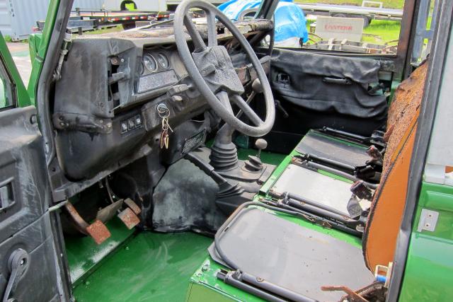 SALLDVAB8AA300518 - 1987 LAND ROVER DEFENDER 9 GREEN photo 7