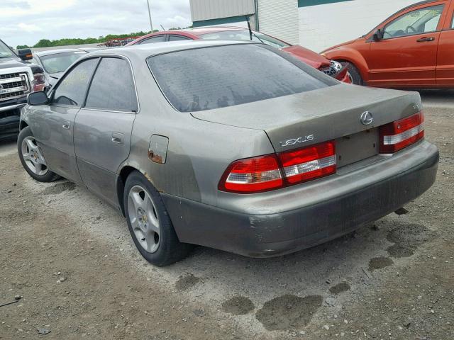 JT8BF28G210291573 - 2001 LEXUS ES 300 GRAY photo 3