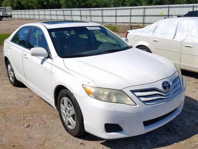 4T1BF3EK1AU548128 - 2010 TOYOTA CAMRY BASE WHITE photo 1