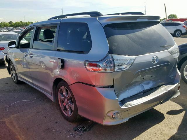 5TDXZ3DCXHS869109 - 2017 TOYOTA SIENNA SE SILVER photo 3