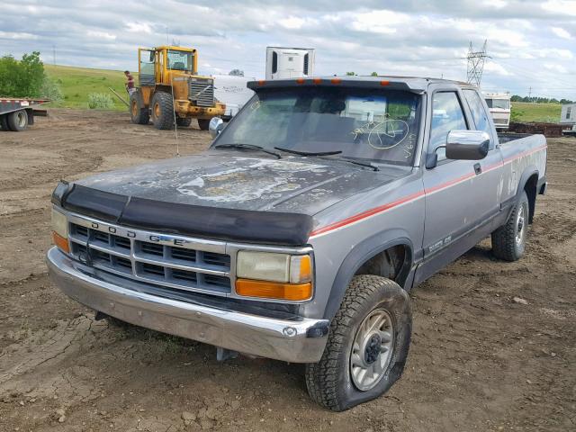 1B7GG23X3PS271731 - 1993 DODGE DAKOTA GRAY photo 2