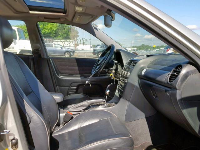 JTHBD192220046650 - 2002 LEXUS IS 300 SILVER photo 5