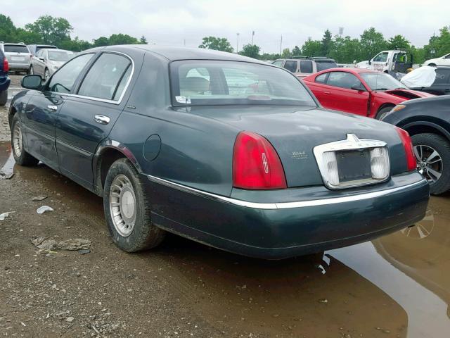 1LNHM81W61Y672510 - 2001 LINCOLN TOWN CAR E GREEN photo 3