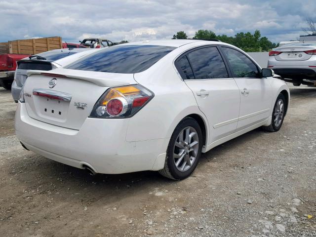 1N4BL2AP2AN451528 - 2010 NISSAN ALTIMA SR WHITE photo 4