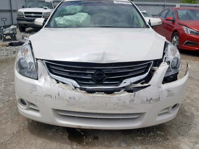 1N4BL2AP2AN451528 - 2010 NISSAN ALTIMA SR WHITE photo 9